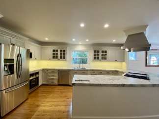 Downtown Los Gatos Elegant Fully Renovated 4BD Retreat
