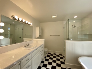 Downtown Los Gatos Elegant Fully Renovated 4BD Retreat