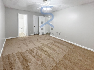 Move in before November 15th and choose your reward: a $250 Amazon Gift Card or a 55 Smart TV!