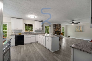 2694 Hickory Valley Dr - Sizzling Summer Steal! Move in by Aug 15th and choose your reward — a FREE 55 Smart TV or a $250 Amazon gift card, on us! Don’t miss out!