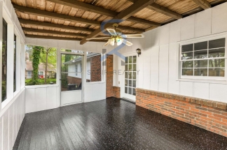 2694 Hickory Valley Dr - Sizzling Summer Steal! Move in by Aug 15th and choose your reward — a FREE 55 Smart TV or a $250 Amazon gift card, on us! Don’t miss out!
