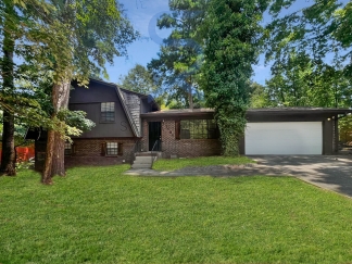 7404 Meadows Dr - Sizzling Summer Steal! Move in by Aug 15th and choose your reward — a FREE 55 Smart TV or a $250 Amazon gift card, on us! Don’t miss out!