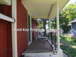 Cute 2 BR 1 BA House in Muncie with Fenced Yard (SECTION 8 APPROVED)