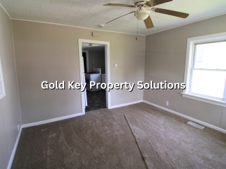 2 BR 1 BA House with New Carpet and Paint (NO SECTION 8)