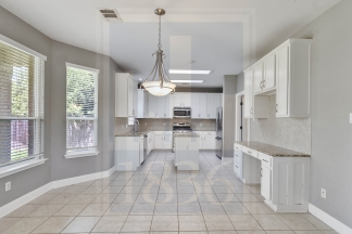 11508 Staked Plains Dr Apt 6 - Pink Team