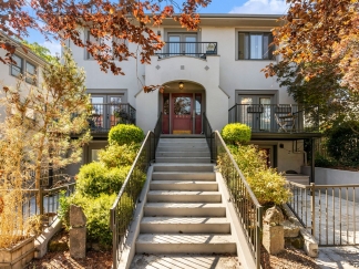Beautiful One-Bedroom/One-Bathroom Townhome In Trendy Slabtown
