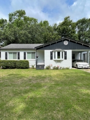 West Ashley Home in Pinecrest Gardens!