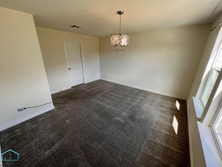 Beautiful 2-story 4 bed/2.5 bath home with bonus game and media room, in Converse!