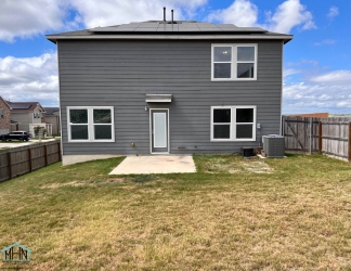 Beautiful 2-story 4 bed/2.5 bath home with bonus game and media room, in Converse!