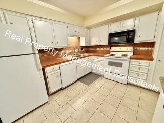 Beautiful Condo on the Plaza with City Views & Top-Tier Amenities