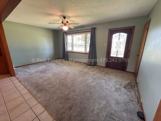 House in the country!! 3 bed 2 bath in Huntington