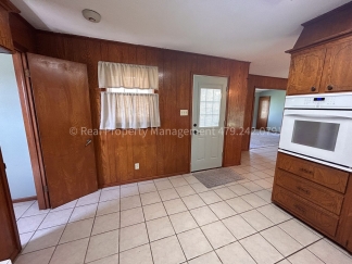 House in the country!! 3 bed 2 bath in Huntington