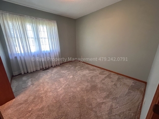 House in the country!! 3 bed 2 bath in Huntington