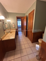 House in the country!! 3 bed 2 bath in Huntington