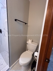 House in the country!! 3 bed 2 bath in Huntington