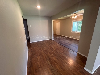 Arkoma Cutie! 2 Bed 1 Bath on giant corner lot!