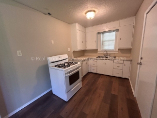 Arkoma Cutie! 2 Bed 1 Bath on giant corner lot!