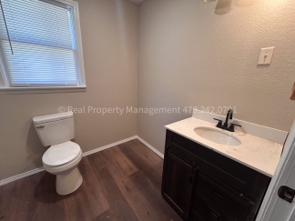 Arkoma Cutie! 2 Bed 1 Bath on giant corner lot!