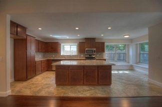 Available and Showing Now! 18-Month Lease Option!! ***SPECIAL 50% OFF 1ST FULL MONTH'S RENT ***    Modern elegance and timeless charm in this beautifully remodeled home located in the desirable Southridge Addition