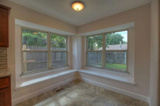 Available and Showing Now! 18-Month Lease Option!! ***SPECIAL 50% OFF 1ST FULL MONTH'S RENT ***    Modern elegance and timeless charm in this beautifully remodeled home located in the desirable Southridge Addition