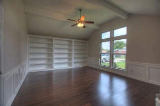 Available and Showing Now! 18-Month Lease Option!! ***SPECIAL 50% OFF 1ST FULL MONTH'S RENT ***    Modern elegance and timeless charm in this beautifully remodeled home located in the desirable Southridge Addition