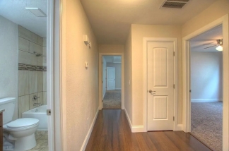 Available and Showing Now! 18-Month Lease Option!! ***SPECIAL 50% OFF 1ST FULL MONTH'S RENT ***    Modern elegance and timeless charm in this beautifully remodeled home located in the desirable Southridge Addition