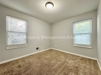 Mid-Century Ranch Boasts 3 Large Bedrooms and Central Location