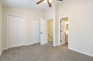 Move in Ready Townhouse in Summer Wood!