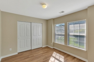 A True Summerville Gem in Eagle Run!!