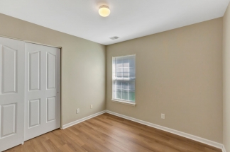 A True Summerville Gem in Eagle Run!!