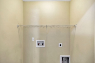 A True Summerville Gem in Eagle Run!!