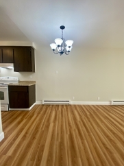 Park Plaza 2 Bedroom End Unit!