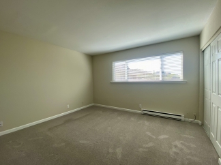 Park Plaza 2 Bedroom End Unit!