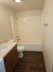 1 bed 1 bath Available NOW!