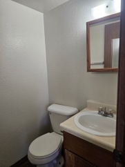 2 bed 1.5 Bath AVAILABLE NOW!!