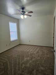2 bed 1.5 Bath AVAILABLE NOW!!