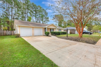 Single story ranch with 2 car attached garage in Indian Springs