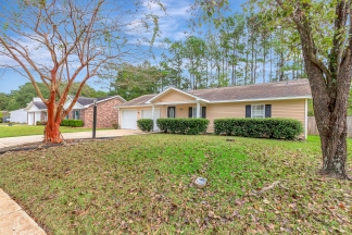 Single story ranch with 2 car attached garage in Indian Springs