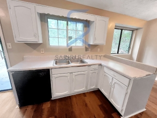 Move in before November 15th and choose your reward: a $250 Amazon Gift Card or a 55 Smart TV!