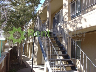 SCHEDULE YOUR SELF TOUR SHOWING TODAY 505-808-6467