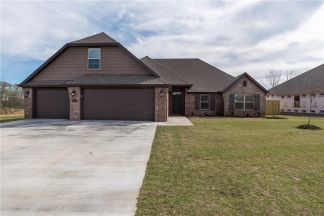 4 Beds with LOFT!