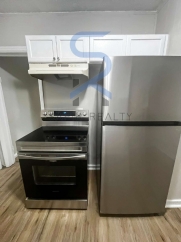 1944 Washington Rd - Sizzling Summer Steal! Move in by Aug 15th and choose your reward — a FREE 55 Smart TV or a $250 Amazon gift card, on us! Don’t miss out!