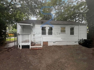 1944 Washington Rd - Sizzling Summer Steal! Move in by Aug 15th and choose your reward — a FREE 55 Smart TV or a $250 Amazon gift card, on us! Don’t miss out!