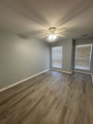 3 Bedroom, 2 Bath, Double car garage located in Bentonville!!!