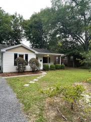 Charming West Ashley Bungalow!!!