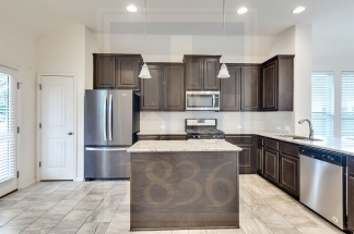 872 Centerra Hills Cir - Red Team
