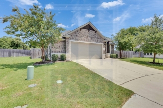 872 Centerra Hills Cir - Red Team