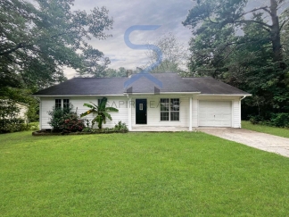 43 Surrey Ct - Sizzling Summer Steal! Move in by Aug 15th and choose your reward — a FREE 55 Smart TV or a $250 Amazon gift card, on us! Don’t miss out!