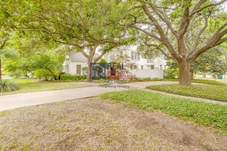 Charming Monticello Townhome – 4 Beds, Updated Kitchen & On-Site Parking