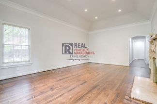 Charming Monticello Townhome – 4 Beds, Updated Kitchen & On-Site Parking
